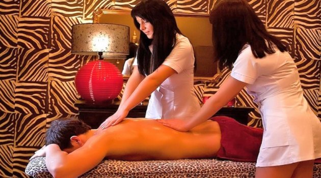Küçük yaşta kız cocukları Teknelere satılıyor