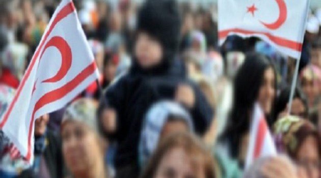 Kuzey Kıbrıslı 110 bin Türk, Rum vatandaşı oldu