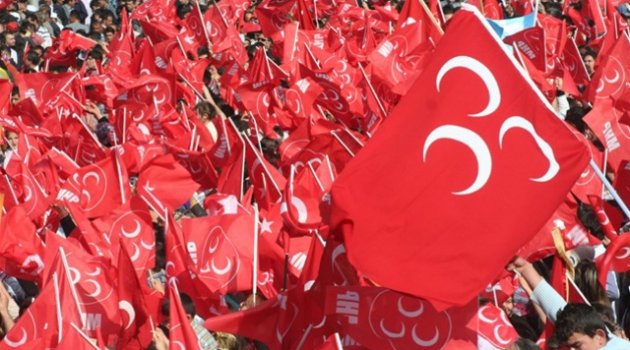 MHP'de peş peşe İYİ Parti istifaları