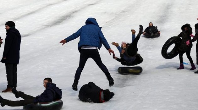 Rize'deki kar festivali kazalarla başladı: 25 yaralı