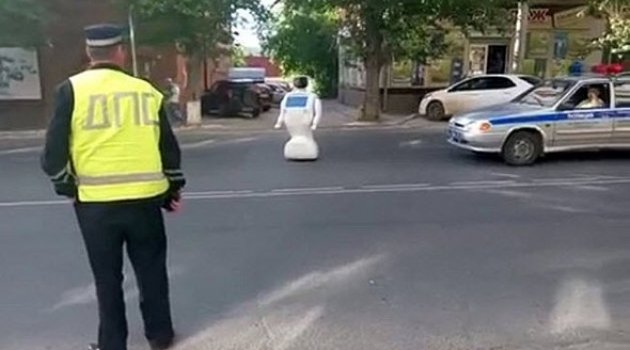 Robot laboratuvardan kaçtı, Rusya şaşkın!