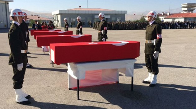 Şemdinli şehitleri Van'da düzenlenen törenler uğurlandı