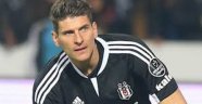 Mario Gomez dönmüyor!