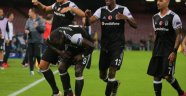 BEŞİKTAŞ NAPOLİ'Yİ 3-2 YENDİ