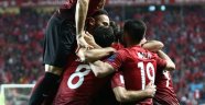 Türkiye-Finlandiya'yı 2-0 la geçti