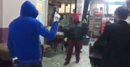 Teröristler İstanbul'un göbeğinde kahvehane bastı