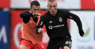 Beşiktaş'ta şok gelişme! Gitmek istemiyorlar