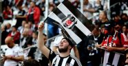 Beşiktaş taraftarı TT Arena'ya girmenin yolunu buldu!