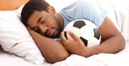 Bir Premier Lig Futbolcusu Gibi Nasıl Uyunur?