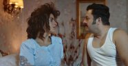 Büşra Pekin, Kolonya Cumhuriyeti filminden yeni bir sahne paylaştı