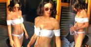 Defne Samyeli'nin bikinili pozları sosyal medyayı salladı