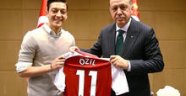 Mesut Özil, Almanya Milli Takımı'nı bıraktı