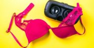 Sanal gerçeklik gözlüğü ile metroda porno izledi