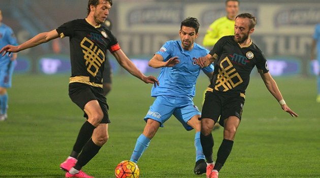 Trabzonsporlu oyunculardan protesto! 2-1 yenildiler