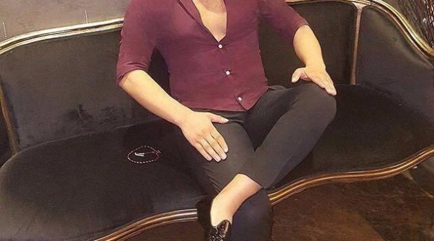 Türk delikanlı erkeğin yeni trendi: Tesbih, dar gömlek, bilek üstü dar pantolon modası