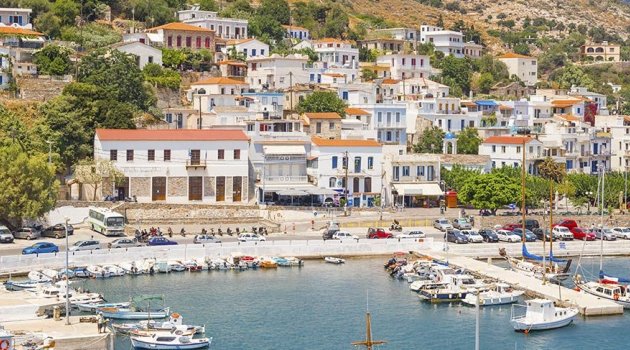Türk turist alkol için Yunanistan'a gidiyor