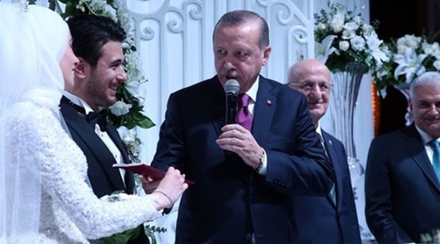 Türkiye'de ilk resmi müftü nikahı kıyıldı: Erdoğan şahit
