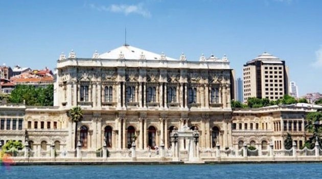 Yılmaz Özdil: Atatürk olmasaydı oturduğunuz Dolmabahçe Sarayı'nda faytoncu bile olamazdınız