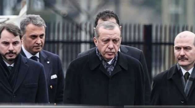 Yılmaz Özdil'den Süleyman Soylu'ya: Koltuğu kaybedince "Berat Albayrak'ın altı ayda hurdasını çıkarırım" der