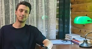 Ebrar Karakurt, eşcinsellik, kemalizm ve hilafet meseleleri